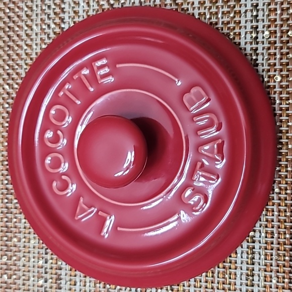 STAUB Ceramic Red 10cm Mini Round Cocotte, NWOT - Picture 3 of 8